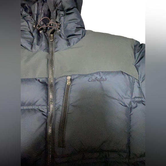 Cabelas Puffer Jacket - Picture 2 of 4